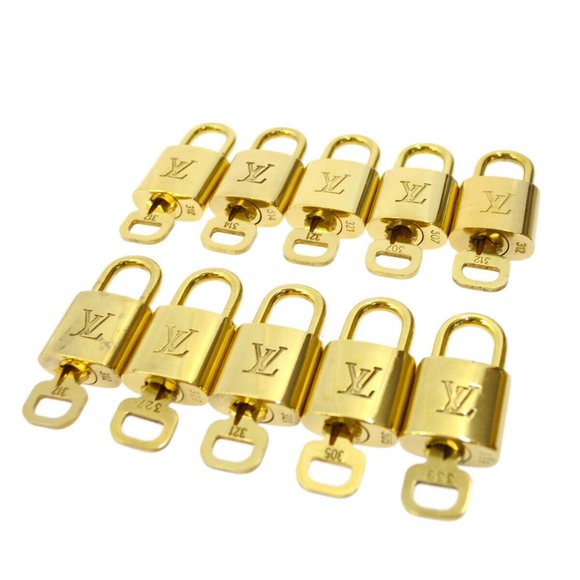 LOUIS VUITTON Padlock & Key Bag Accessories Charm 10 Piece Set Gold - Picture 1 of 1